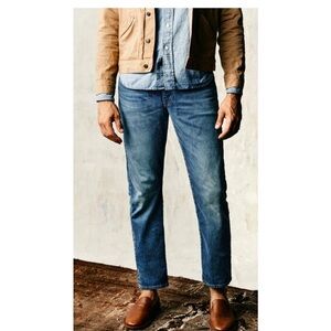 imogene + willie Classic Indigo Slim Jeans